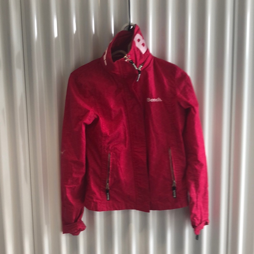 Light weight Bench jacket size small.